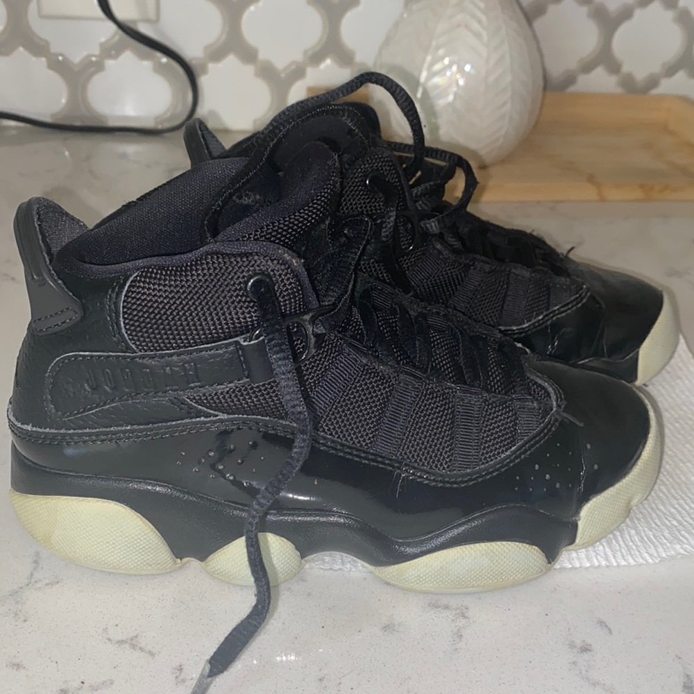 Jordan tennis shoes for youth boys black color good condition